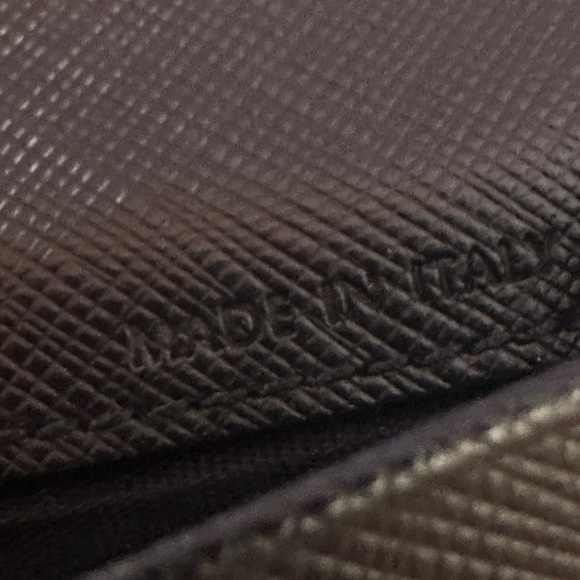 SALVATORE FERRAGAMO CARD CASE - Picture 10 of 15